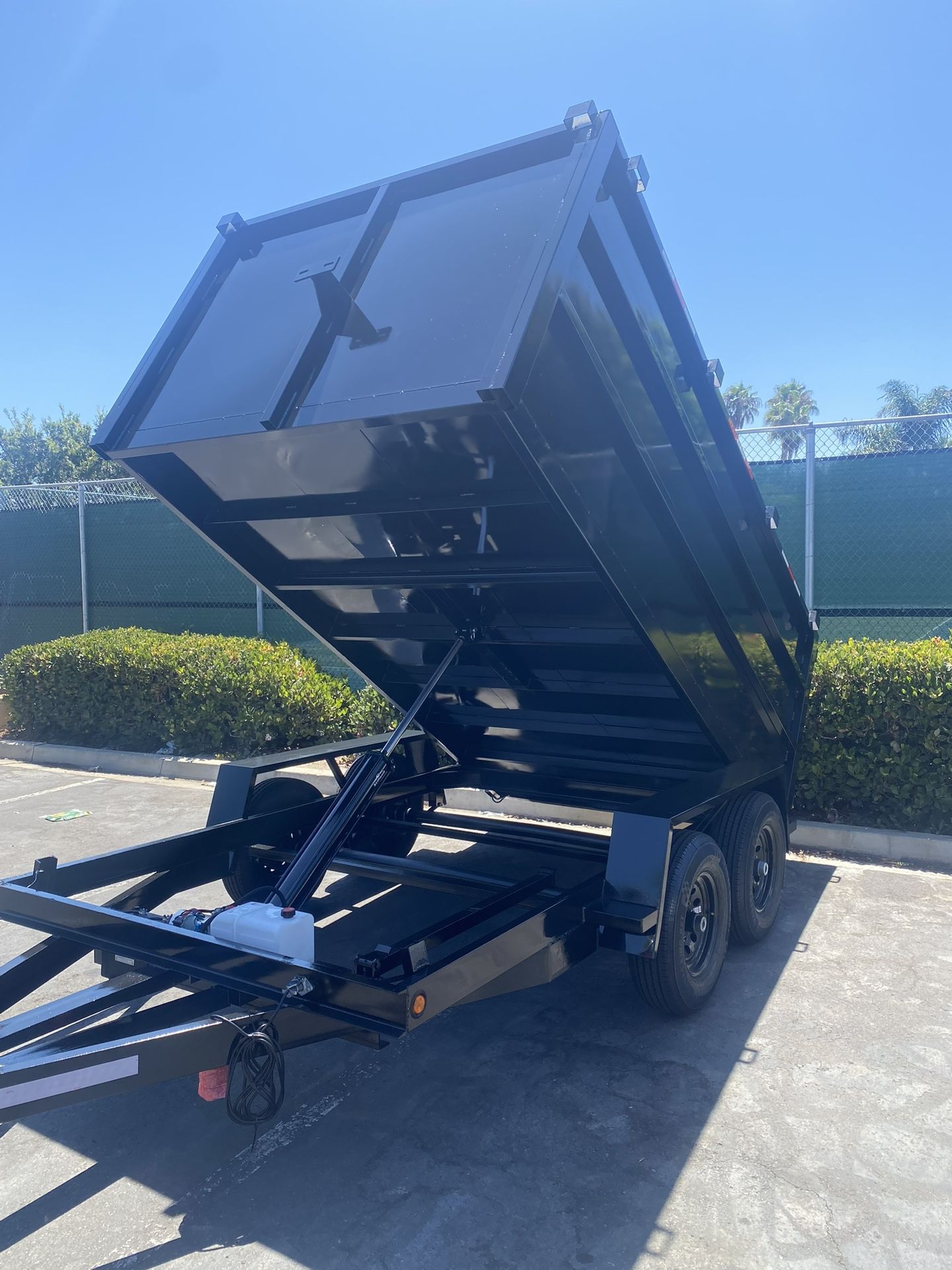 Hydraulic Dump Trailer