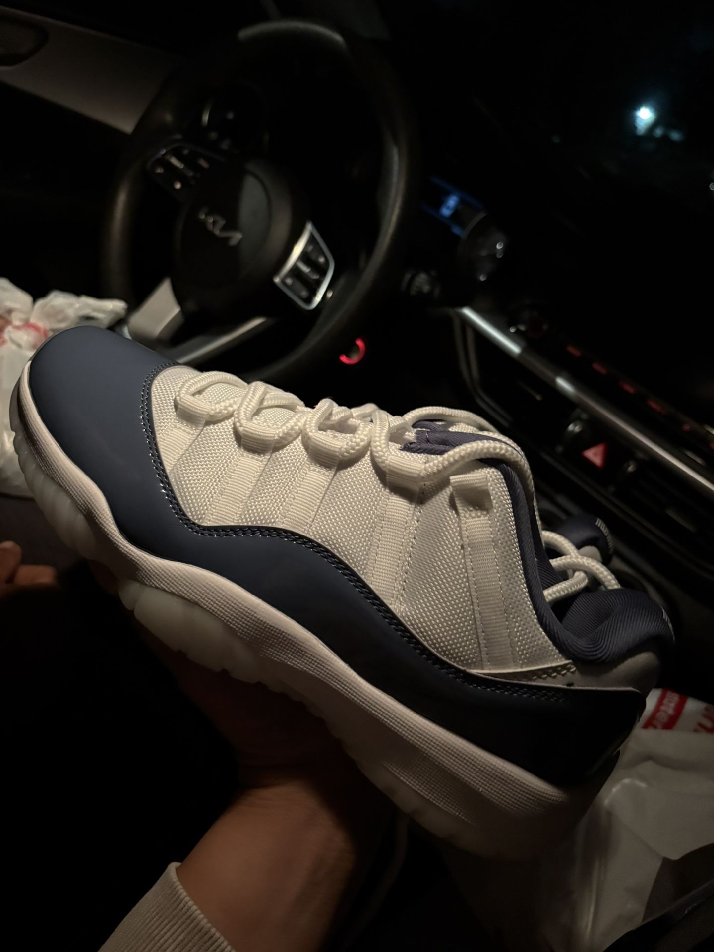 10.5 Brand New Broken Box Jordan