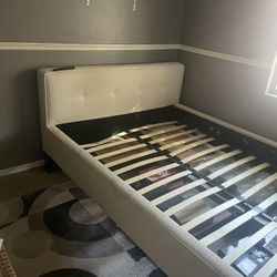 Queen Platform Bed 