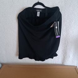 Black Skirt 