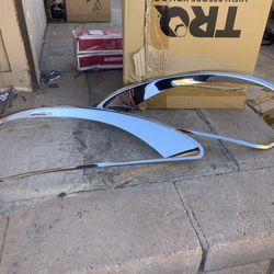 Freightliner Columbia 01-17 headlight trim