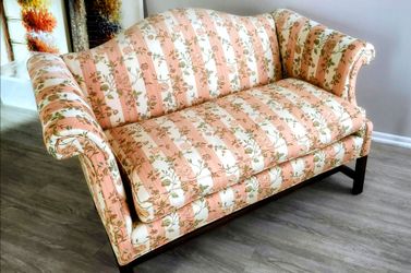 Beautiful Striped Floral Print Loveseat - Perfect!
