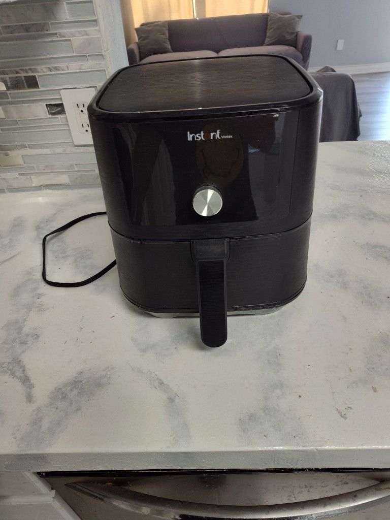 NEW Air Fryer Instant Vortex