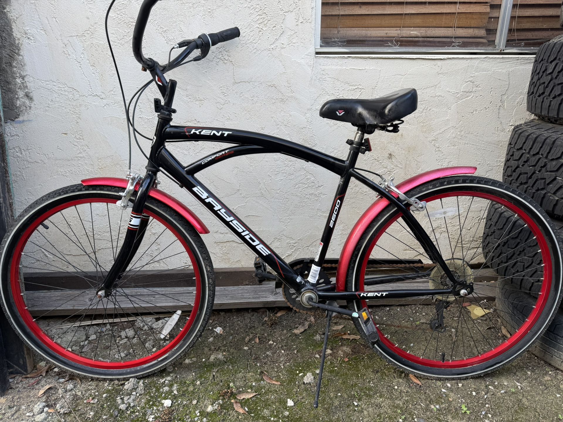 Kent 26" Bayside Cruiser Bike.