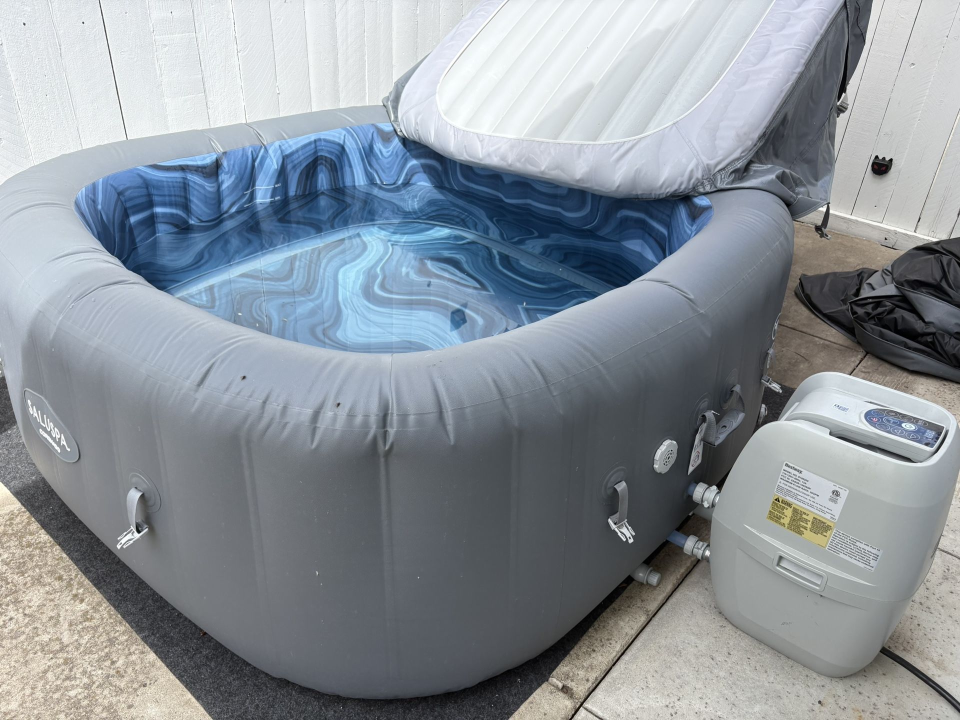 Portable/Inflatable Spa