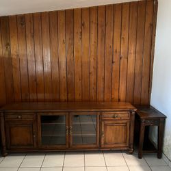 Real Mahogany Wood Entertainment Center W/ 2 End Tables (have drawers) 
