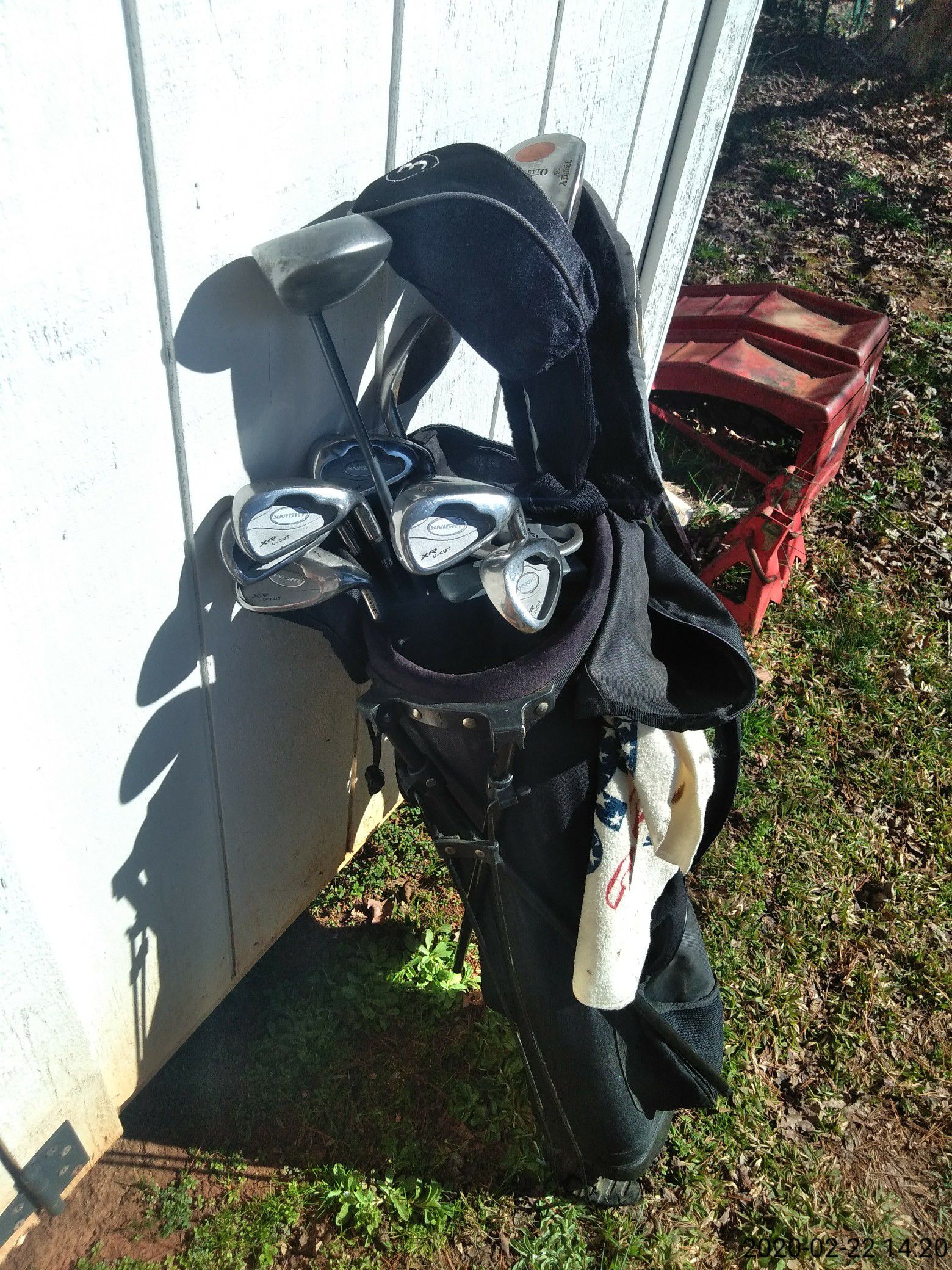 Very good golf clubs and bag, set of 16 clubs