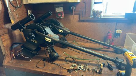 Cannon Marlin Electric Downrigger Telescopic