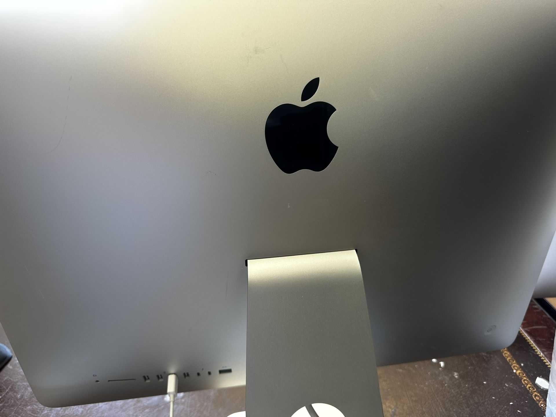 iMac Retina 4K, 21.5 inches MacOS Ventura 2017