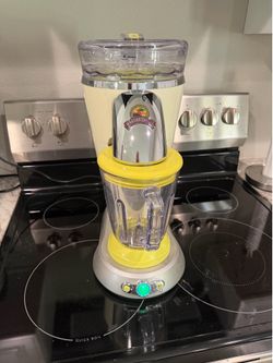 Margarita blender