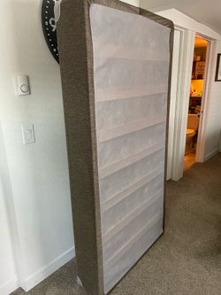 Twin size mattress box