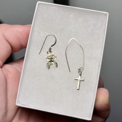 Gorgeous 🤯 !! (single) Dangling 925 Sterling Silver Earrings !