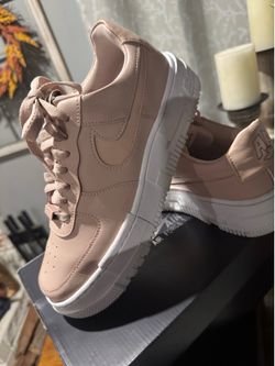 Woman shoes size 8