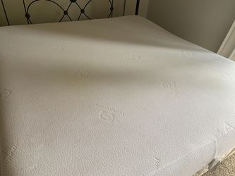 Queen bad en good condition,,