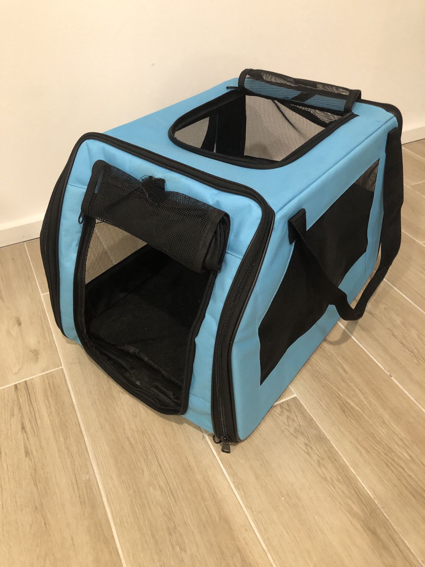 Small Pet Travel Case