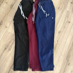 FIGS Maternity Scrubs Medium