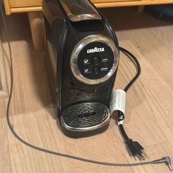 Lavazza Capsule Espresso Machine 