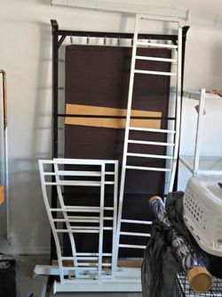 Twin day bed frame $20