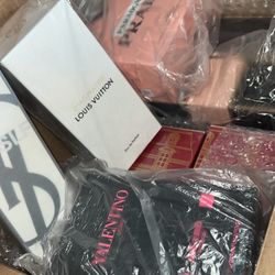 Women’s & Men’s Colognes Perfumes 