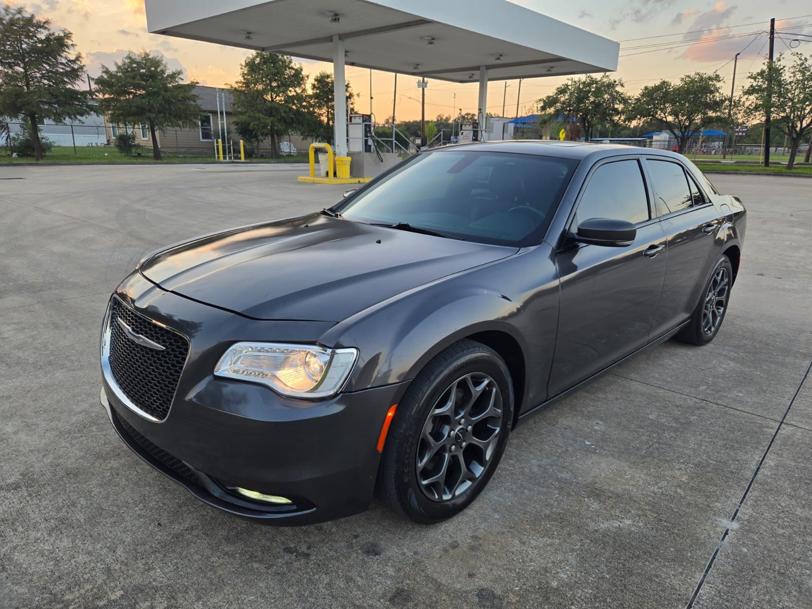2017 Chrysler 300