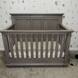 Oxford Baby Kenilworth 4-in-1 Convertible Crib. Color: Stone wash