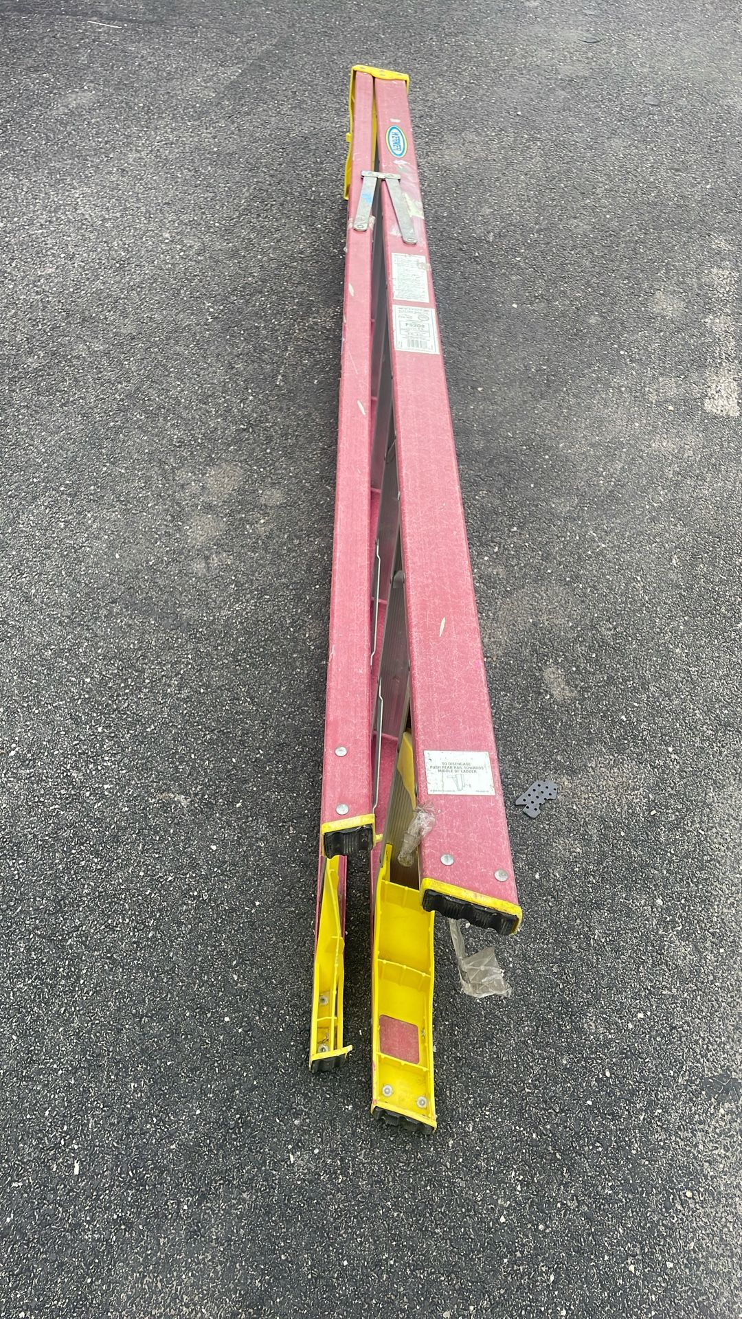 Werner 8 Ft Type 2 Fiberglass Ladder