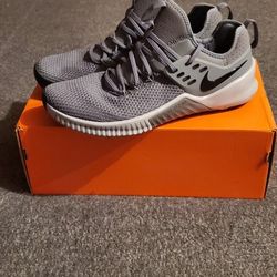 Men's Nike Free Metcon - Like New Condition