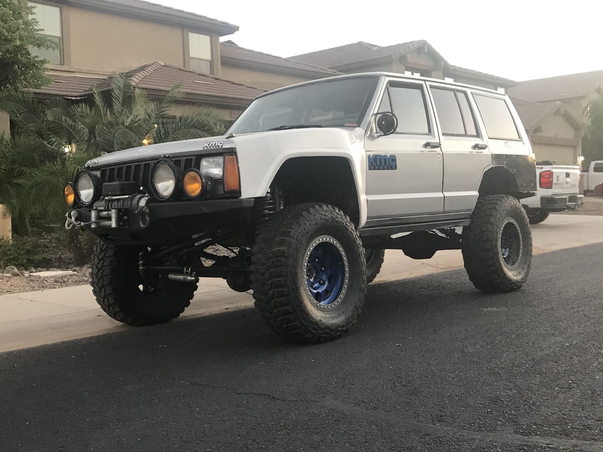 Jeep XJ Prerunner cherokee