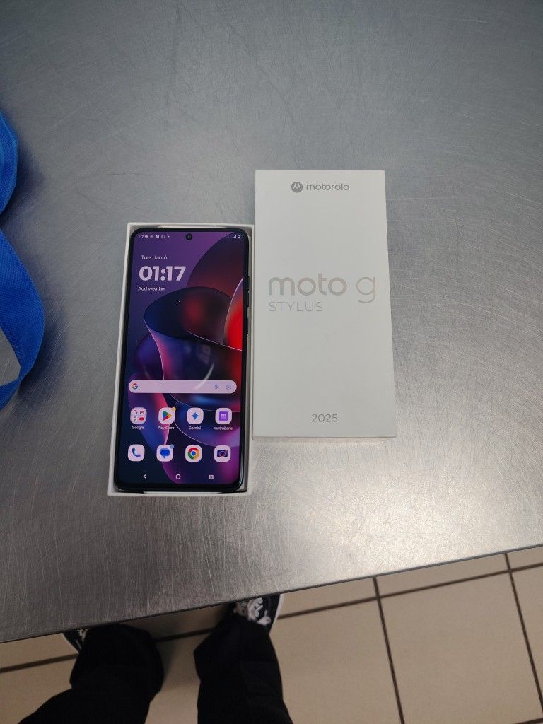 2025 Motorola G Stylus 128gb BRAND NEW WITH SERVICE