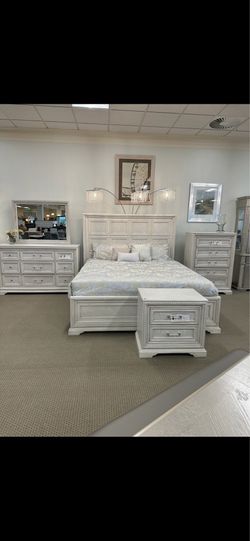 New Queen Bedroom Set