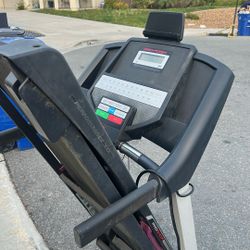 FREE-Treadmill Pro-Form ifit 