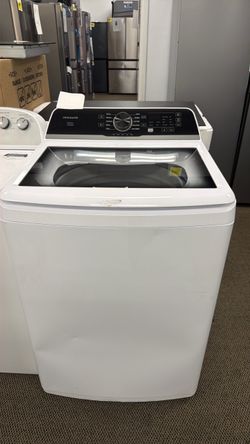 Frigidaire- 4.4 Cu. Ft. Top Load Washer in White with Max Fill Option