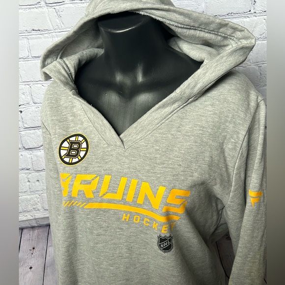 Boston Bruins Womens Size Large Light Grey V Neck Sweatshirt