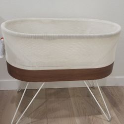 Snoo Smart Sleeper Baby Bassinet