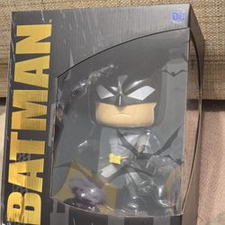 DC Comics Batman VAULTED SUPER DELUXE 12" Funko Pop Vinyl
