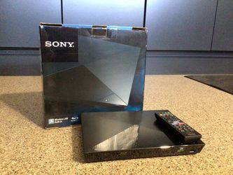 Sony Blu Ray & Smart TV Streaming Station BDP-BX320
