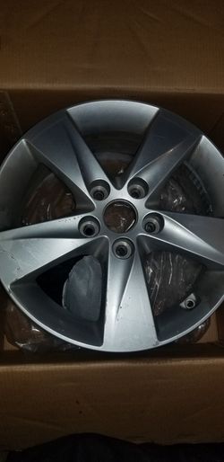 Original Hyundai 16" Wheels