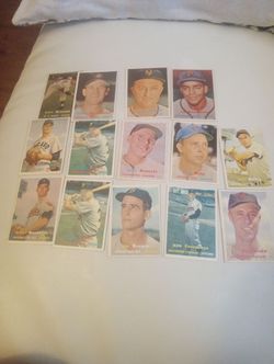 Vintage 1957 Topps Baseball card lot -EX+