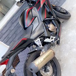 Honda CBR 300