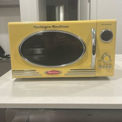 19 Inch Long 12 Inch Wide Yellow Retro Microwave 