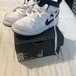 Jordan Size 9 Toddler
