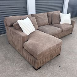 Crate And Barrel Axis Sofa 