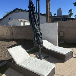 Outdoor Pool Chairs And Umbrella 