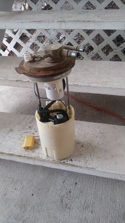 Bomba de gas chevy 2006 4x4 travajando bien
