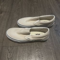 Women’s Vans Size 9