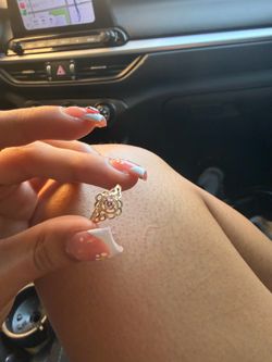 Women’s gold flower ring