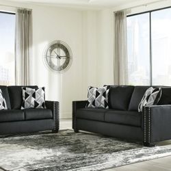 Gleston Onyx Living Room Set

