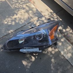 Left Headlight Altima 2013-2015