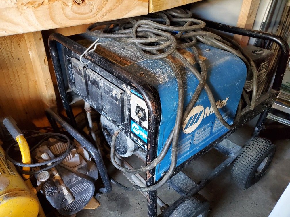 MILLER WELDER,BLUE STAR 145 for Sale in Chicago, IL OfferUp