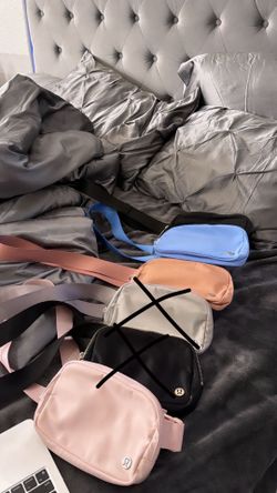 lulu lemon belt bag